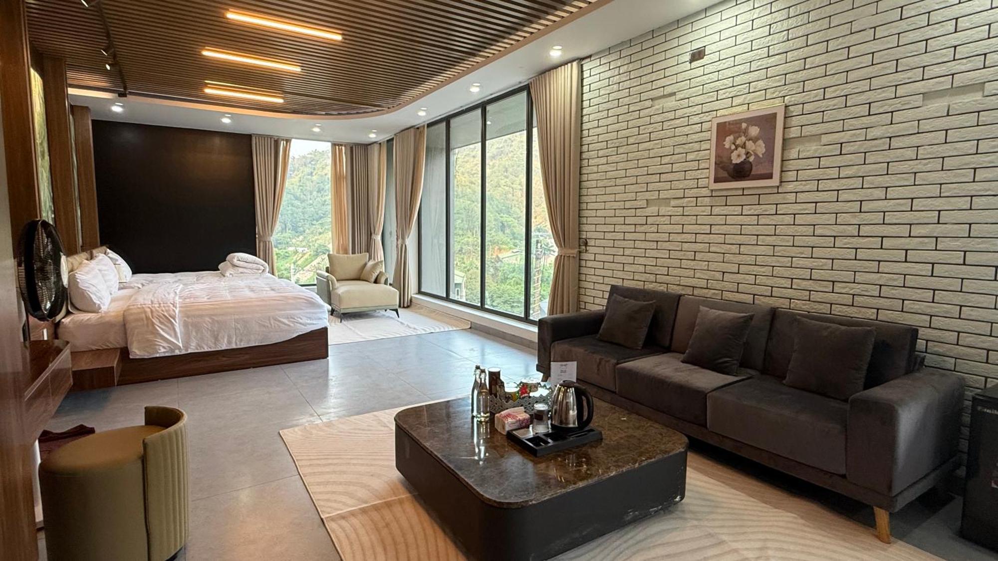 Lotus Premium Lodge - Lotus Group Tours הא גיאנג מראה חיצוני תמונה